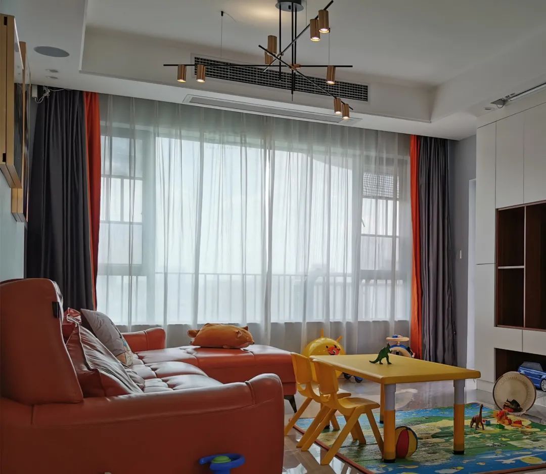 窗帘|客厅窗帘选什么颜色好？想要效果更美，看看这些搭配