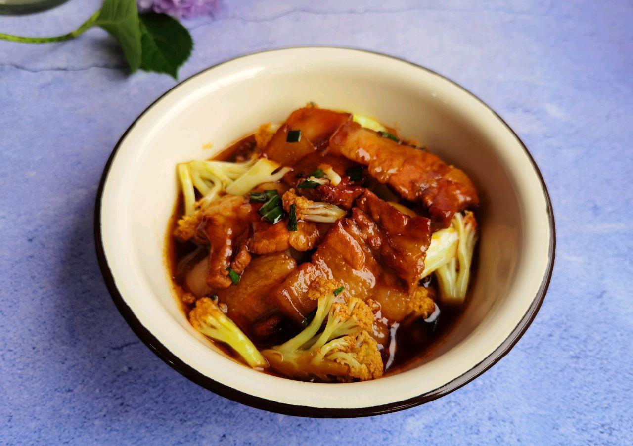 红烧肉|花菜五花肉,美味健康,肥而不腻