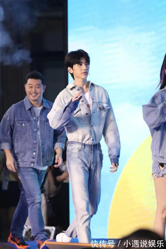 杨颖|新一季跑男官宣,成员大换血,两人退出,形成三女常驻MC