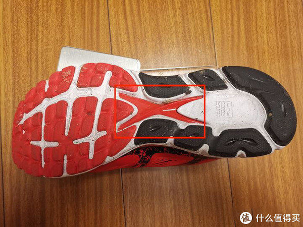 耐克 性价比超高的3款国产跑鞋,脚感不输耐克阿迪,买错要吃大亏