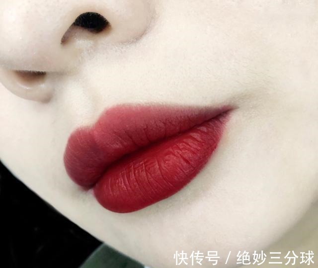 涂抹 涂口红有这几点,真的很掉价!大牌热门色也没用,显黑又劣质!
