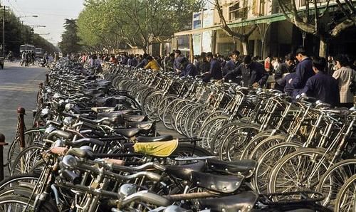 老照片：80年代的南京，这样的南京有多少人还记得？