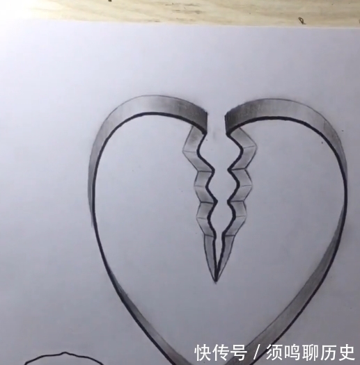 手绘&美术生手绘撕裂的心,成画有3D效果,网友:失恋的人受不了