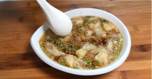 馄饨店老板:调馄饨馅时,要学会这2个技巧,保证馄饨滑嫩爽口