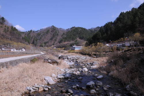 秦岭原生态秘境！像是从古诗里走出来的，很适合隐居或做民宿