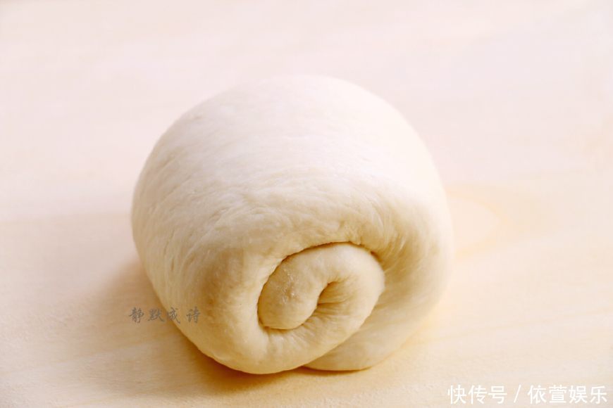 流行于美食圈的一款吐司,简单醇香,柔软百搭,面包房的没法比