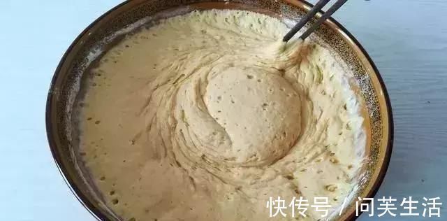 玉米面简单快速的做法，不揉面，不擀面，暄软拉丝，比面包好吃