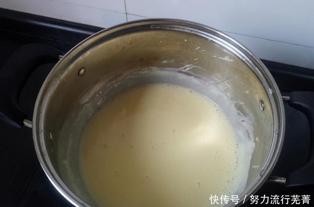  奶酪|孩子爱吃的奶酪棒，做法竟如此简单，入口即化，奶香浓郁，真美味