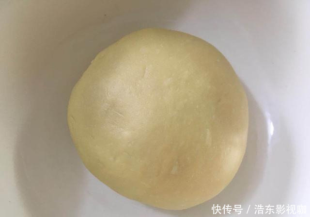 蓬松|教你在家做椰蓉面包,蓬松暄软,营养美味