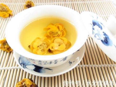 它是真正的“花茶”，开出盏盏黄花，摘一朵就能泡