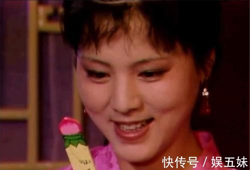 姨娘@红楼梦:为人处世的道理,就算是和晴雯说了,她也不会明白