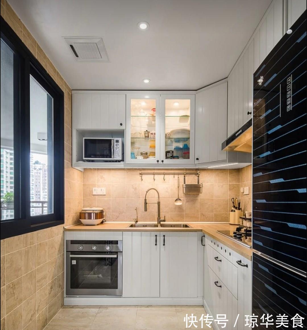 实用|小厨房别光知道装L型橱柜,贴边打20公分不对称U型柜,更实用!