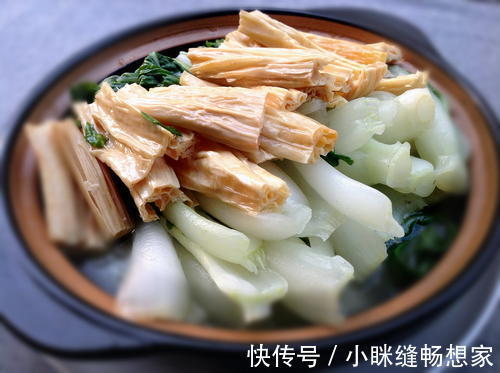 灯笼|美食推荐木耳炒腐竹、家常冒菜、小白菜腐竹煲、酸汤莲藕焖鸡翅