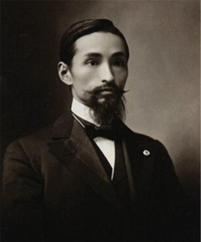 中国建筑史$林徽因病重,梁思成每日在床边照顾,后娶二妻林洙,却拿来当保姆