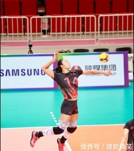 王云蕗|深夜好消息：江蘇女排又出天才少女，17歲的唐欣有望接班朱婷！