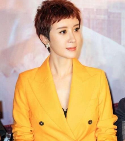 瘦脸|今年春天剪发别跟风,超火的20款日系短发,修饰头型还瘦脸