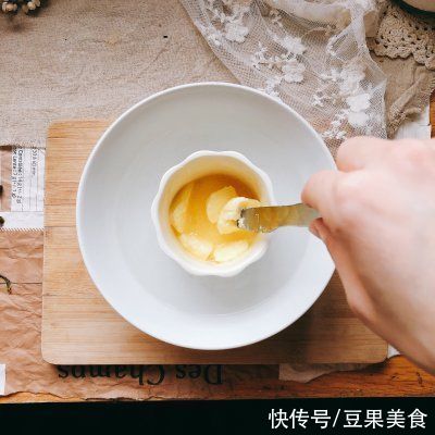 洋葱奶酪|「比司吉」香酥奶咸的洋葱奶酪司康