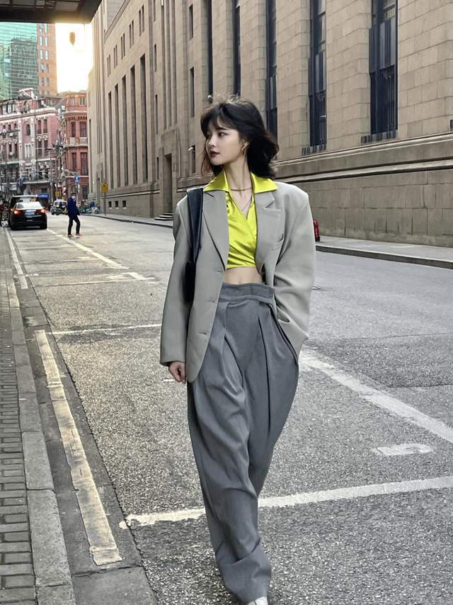 高级感|有一半的人都说:想要穿出高级感很难,掌握这几点穿搭技巧就够了