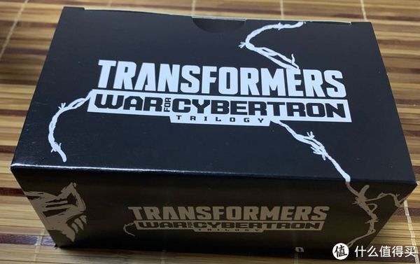 火焰|闲敲棋子落灯花 篇五十二：变形金刚 世代精选 火焰三角龙燃夜