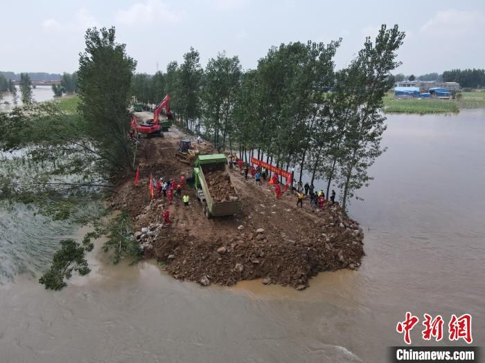 浚县|直击河南浚县决口抢险：各方力量汇集 封堵连夜推进