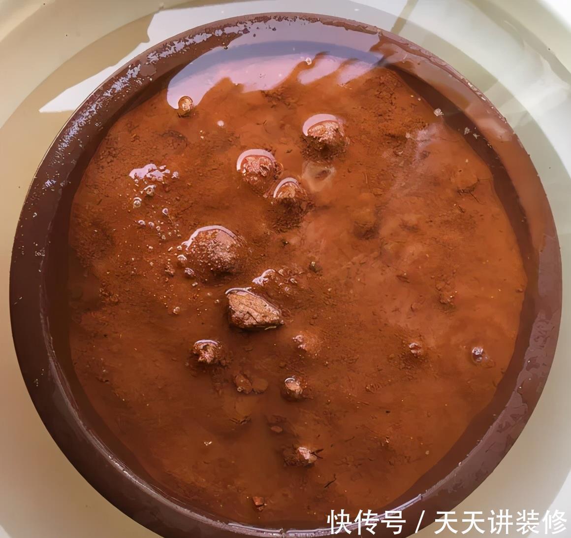 花儿总烂根,可以浇点“护根水”,浇完毛细根猛,长像蛛网