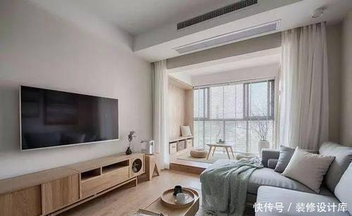 阳台上|客厅阳台不要做隔断了，有钱人家都这样设计，后悔没察觉装早了