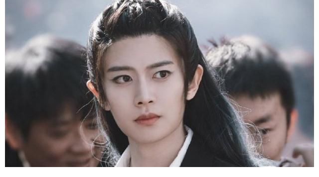 《嗨放派》成员官宣跨年演出,任嘉伦却无缘舞台,为拍戏做准备