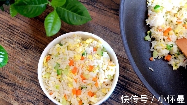 炒饭|蛋炒饭简单易做人人爱，先炒蛋再放饭，色彩丰富颗粒分明，好吃！