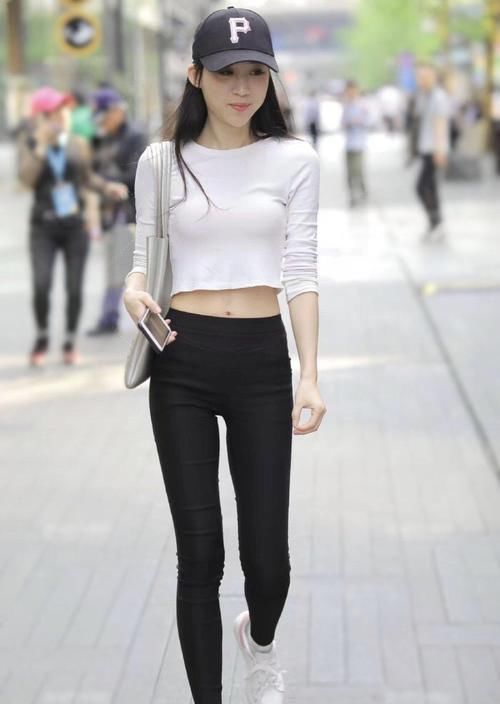 修身装|日常休闲风穿搭,气质女生偏爱修身组合,穿出自己想要的美