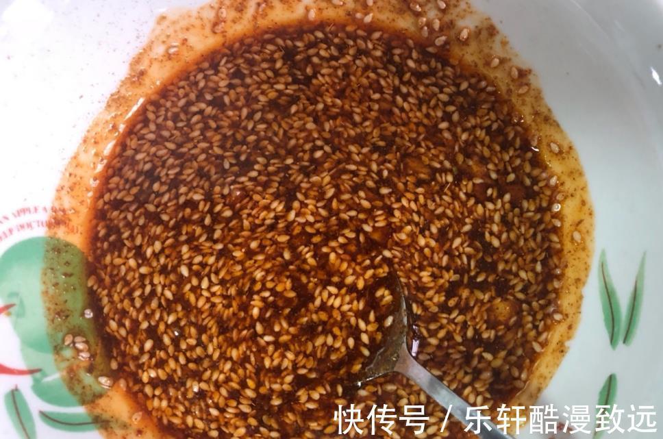 煎豆腐|比烧烤还好吃的香煎孜然豆腐,鲜香入味老简单了,完胜夜市路边摊