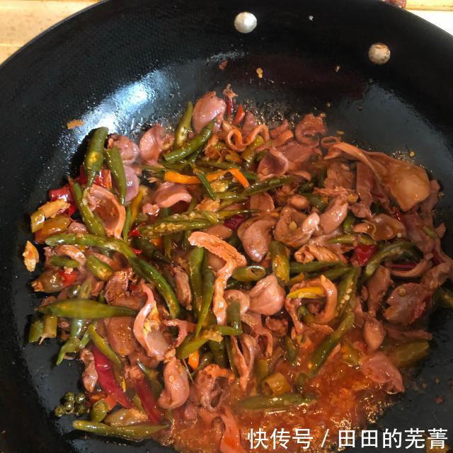 泡椒|泡椒鸭胗，酸辣开胃