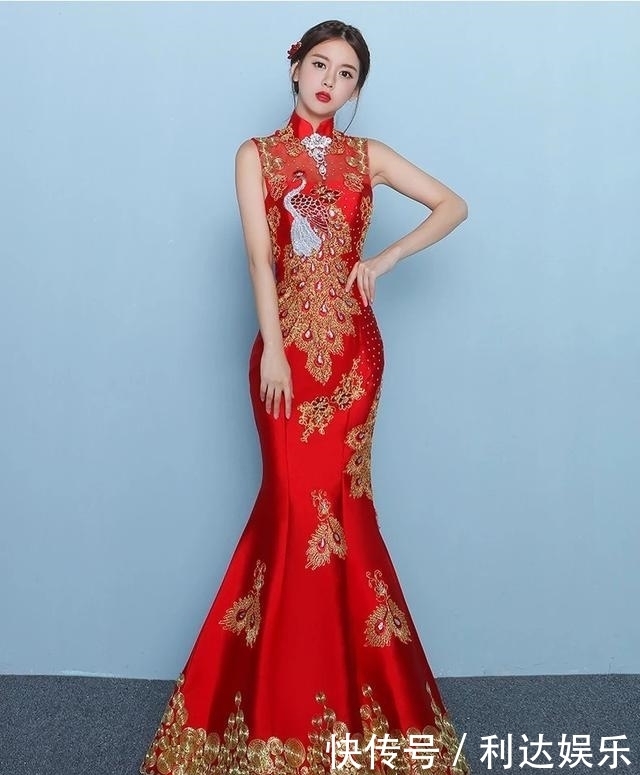 女人和旗袍完美融合,将旗袍的魅力、气质展现出来