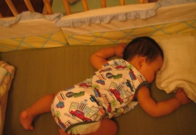 医生|4岁女孩吃饱后睡了一觉,却一睡不起再没醒来,医生家长太无知