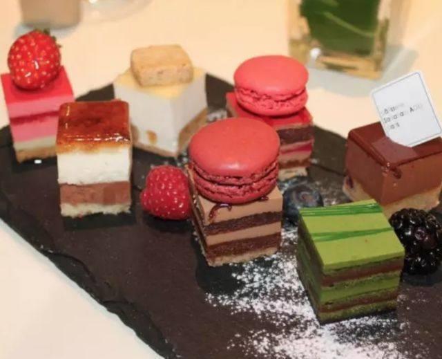 吃掉|一年吃掉了200多块巧克力想知道她长胖了多少