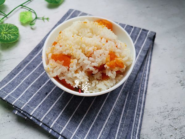 三个人的午餐,三菜一汤,简单而丰富,第一道香而不腻,孩子喜欢