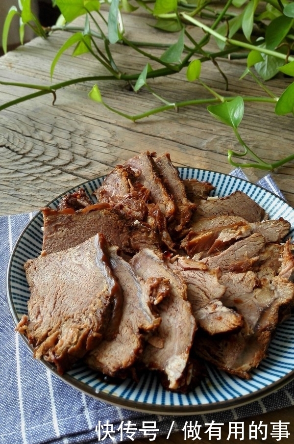 卤牛肉“最忌讳”这两种调料,加了等同于毁牛肉,很多人都不懂