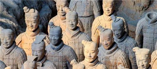 到底|兵马俑坑下到底还有什么文物还是古墓专家决不能往下挖