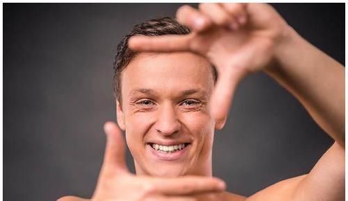 肾气|男人晨起5分钟，常按这一穴，补肾气，固元气！轻松延寿命！