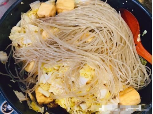 窍门|白菜炖豆腐原来有窍门,大厨教你几个技巧,上桌连汤汁都不剩