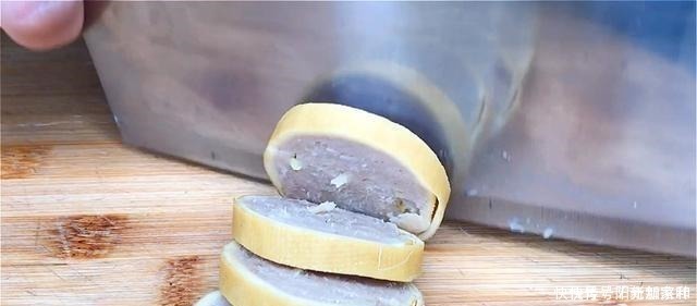 每年过年必做的硬菜,卷一卷蒸一蒸,干净无添加,待客必备