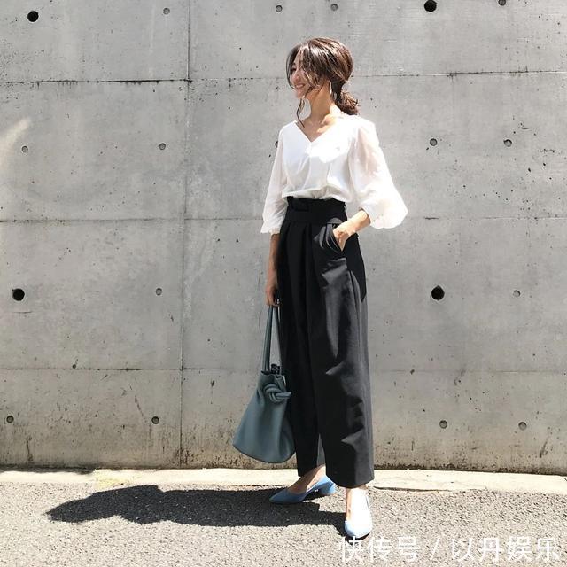 看了这位日本妈妈的40+穿搭,一年四季的穿搭,精致又优雅