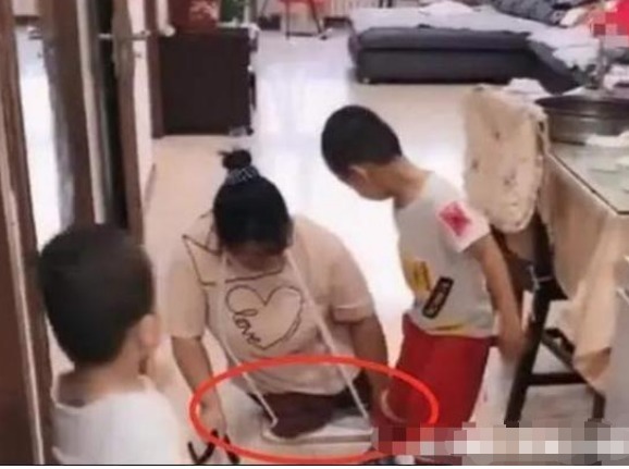 双胞胎儿子|“无腿妈妈”吕娟:不顾医生劝阻坚持生下双胞胎,如今怎么样了?