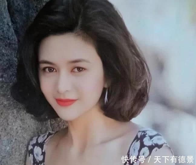 天生丽质的女生,脸上一般都有这5条线,有2个颜值就不低