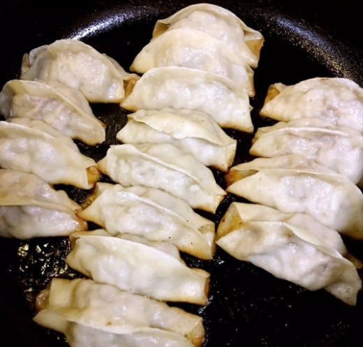 它比饺子还好吃!又香又酥超简单
