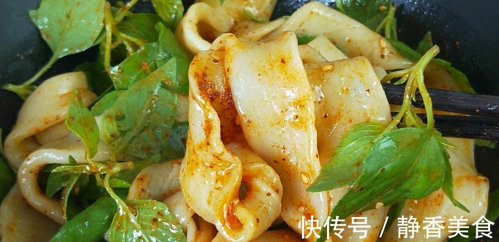 我家面条从来不买，教你秘制做法，筋道爽滑，1.5元面粉做一锅