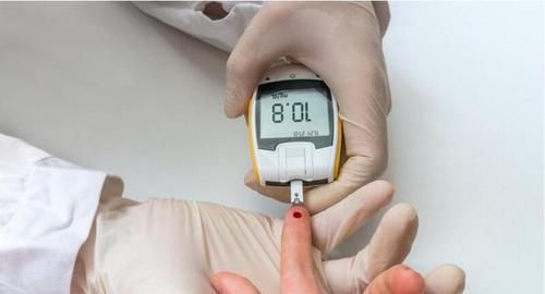  糖尿病|尿毒症有哪些征兆？4类人最易被“盯上”，年轻人更要小心