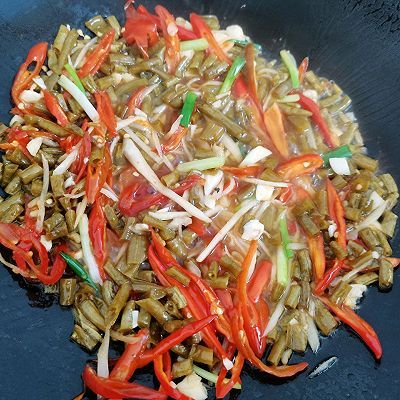 泡辣椒|酸豇豆炒鹅肠