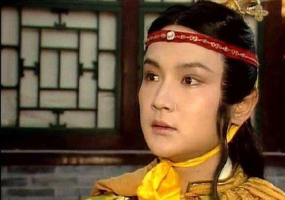 贾环|贾宝玉被马道婆整了后,通灵宝玉为什么不能辟邪都怪袭人不检点