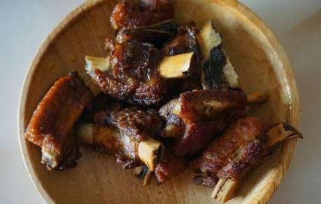 炖排骨时,焯水后又腥又柴教你1个技巧,排骨香嫩入味,无腥味