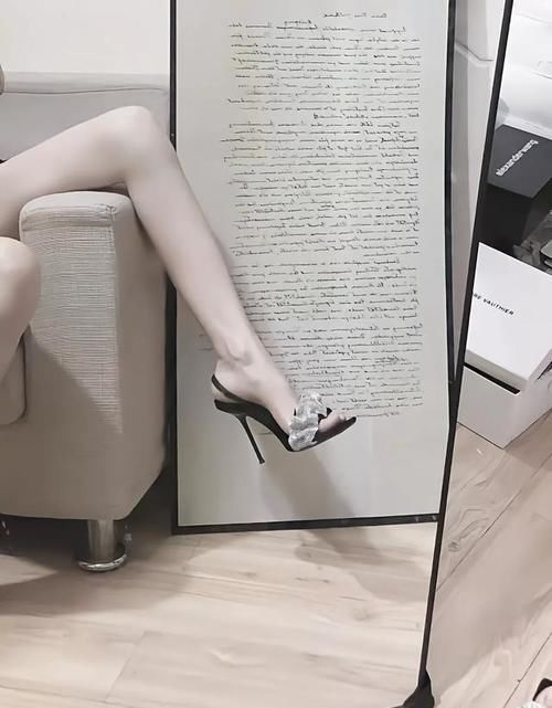 有哪些千元级的高跟鞋推荐一下？